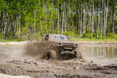 Learn to free your car from mud or snow